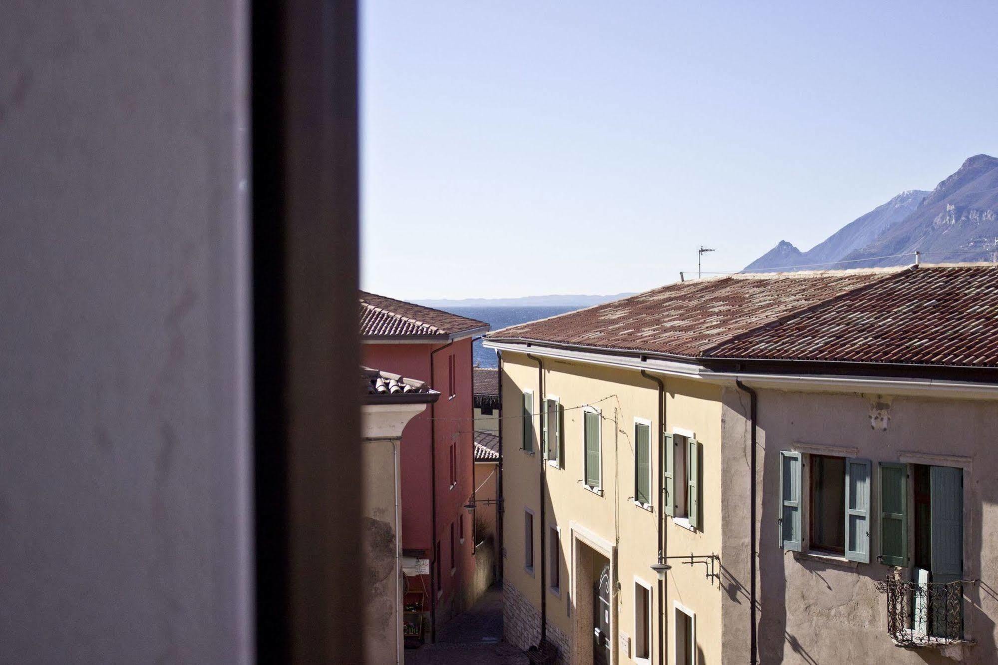 Hotel Dolomiti Malcesine Exterior photo